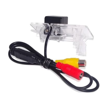 Camera video auto dedicata pentru mersul cu spatele compatibila cu VW New Passat 2011-2013/Toureg2013/Skoda Yeti/Skoda Octavia v1